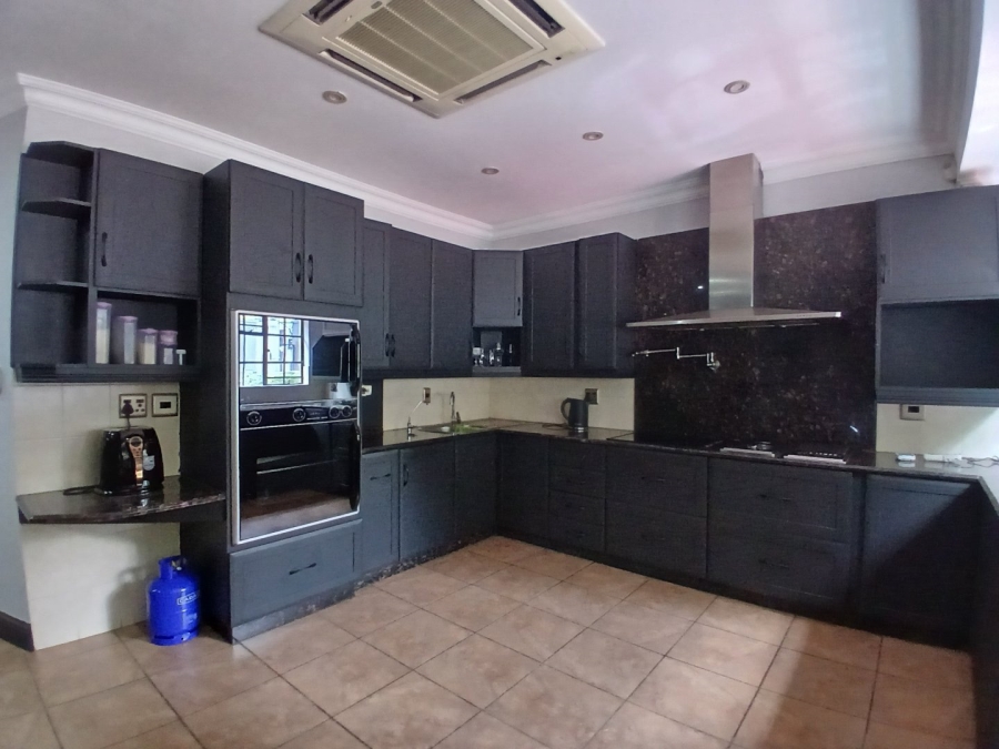 To Let 6 Bedroom Property for Rent in Houghton Estate Gauteng
