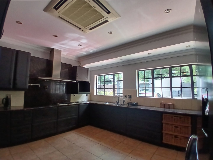 To Let 6 Bedroom Property for Rent in Houghton Estate Gauteng