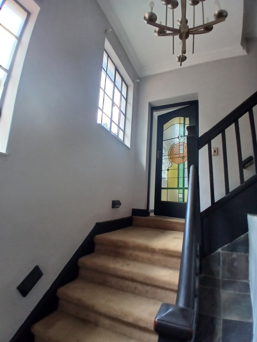 To Let 6 Bedroom Property for Rent in Houghton Estate Gauteng