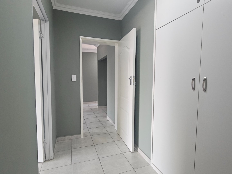 2 Bedroom Property for Sale in Germiston South Gauteng