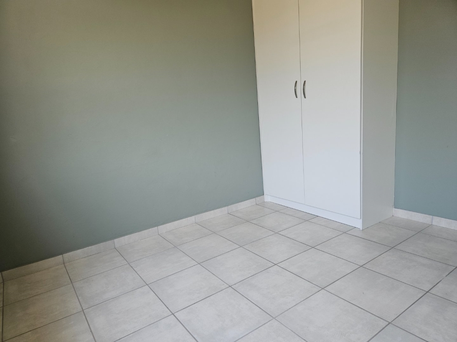 2 Bedroom Property for Sale in Germiston South Gauteng