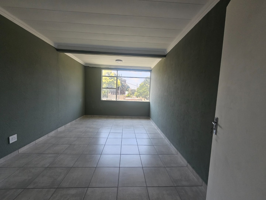 2 Bedroom Property for Sale in Germiston South Gauteng