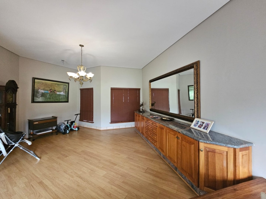 9 Bedroom Property for Sale in Mooikloof Equestrian Estate Gauteng