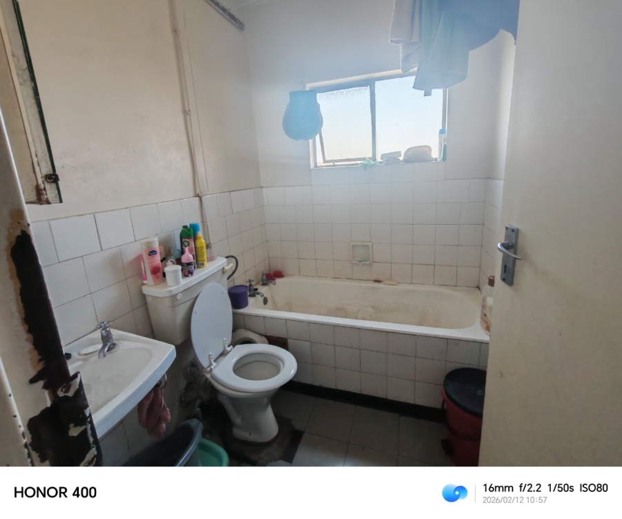 1 Bedroom Property for Sale in Pretoria Central Gauteng