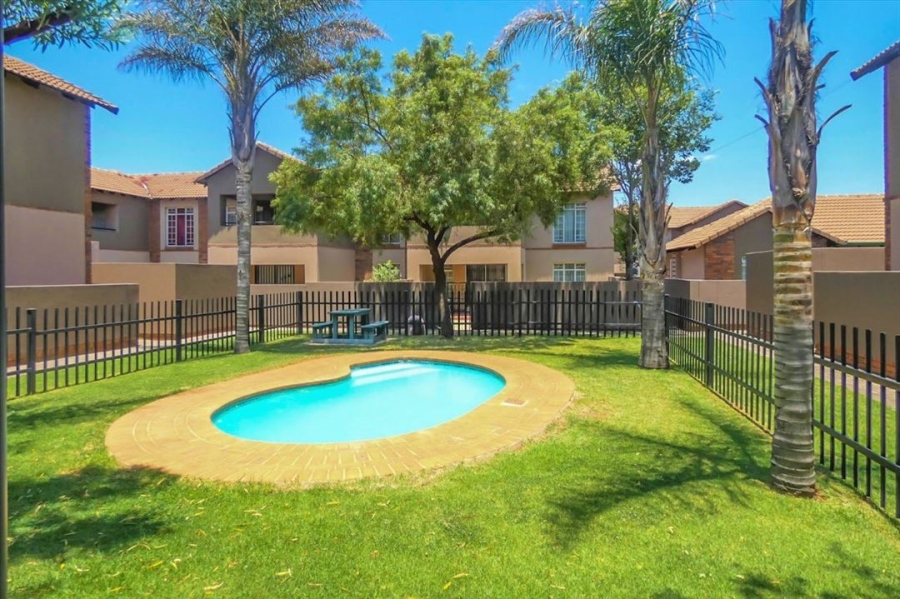 2 Bedroom Property for Sale in Brentwood Park Gauteng