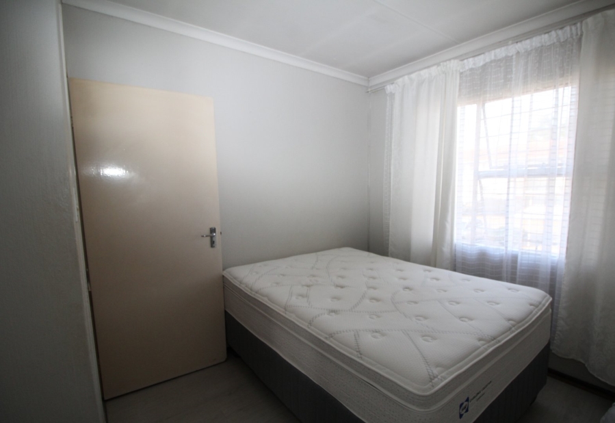 3 Bedroom Property for Sale in Die Hoewes Gauteng