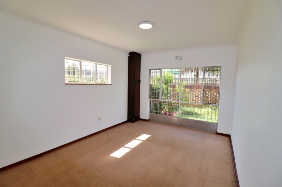 3 Bedroom Property for Sale in Barvallen Gauteng