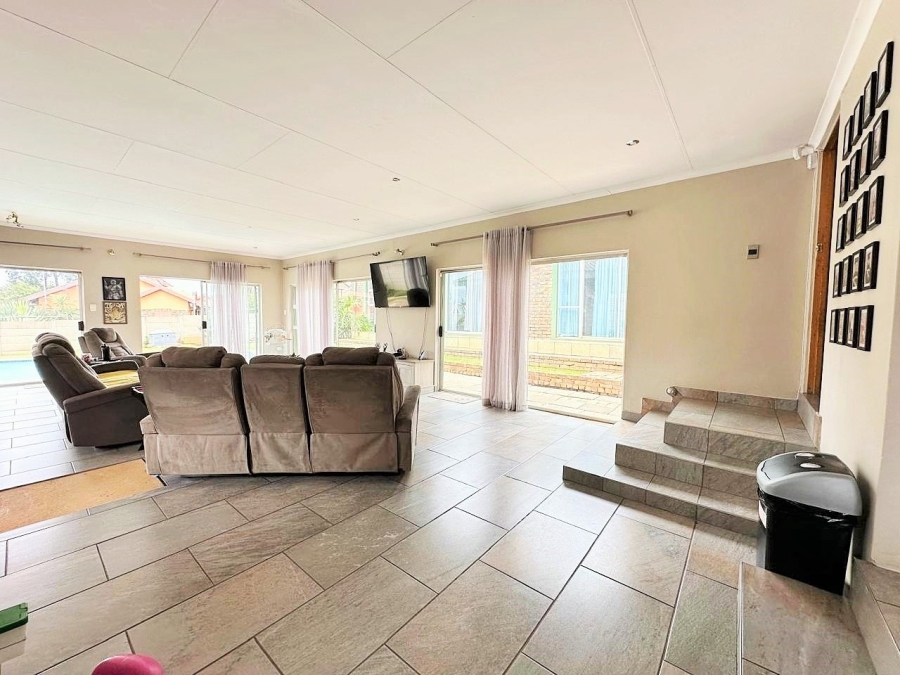 3 Bedroom Property for Sale in The Reeds Gauteng