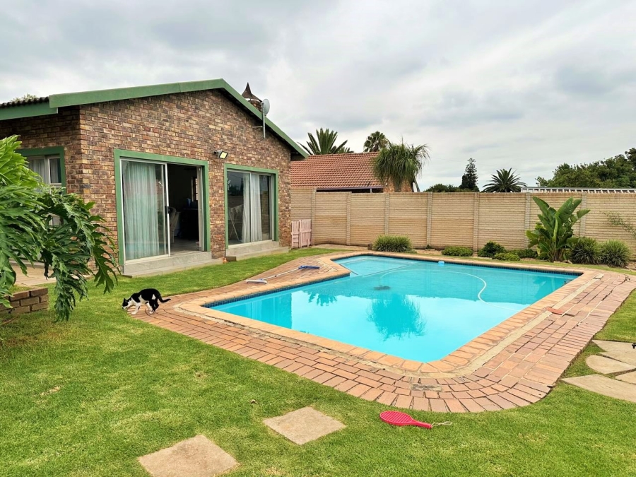3 Bedroom Property for Sale in The Reeds Gauteng