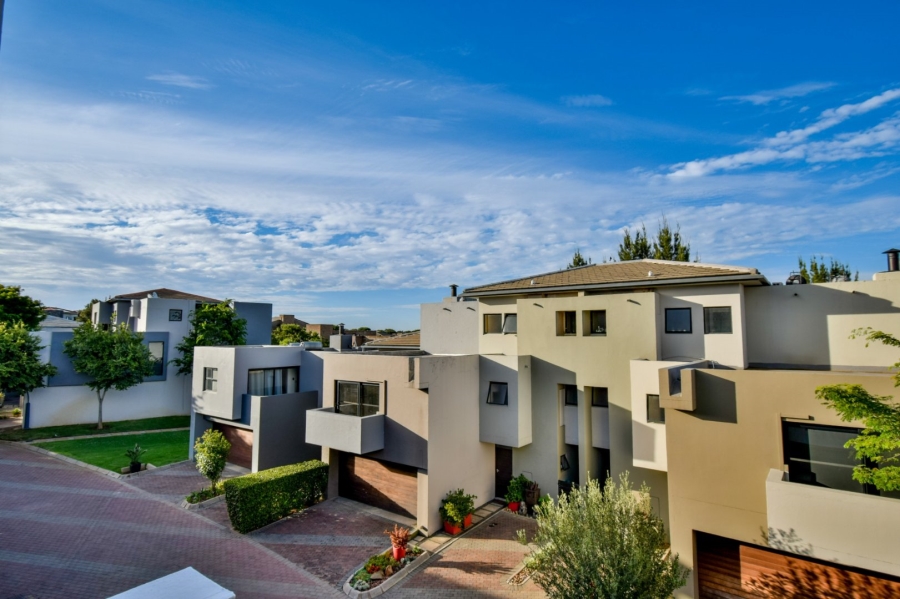 1 Bedroom Property for Sale in Lombardy Gauteng