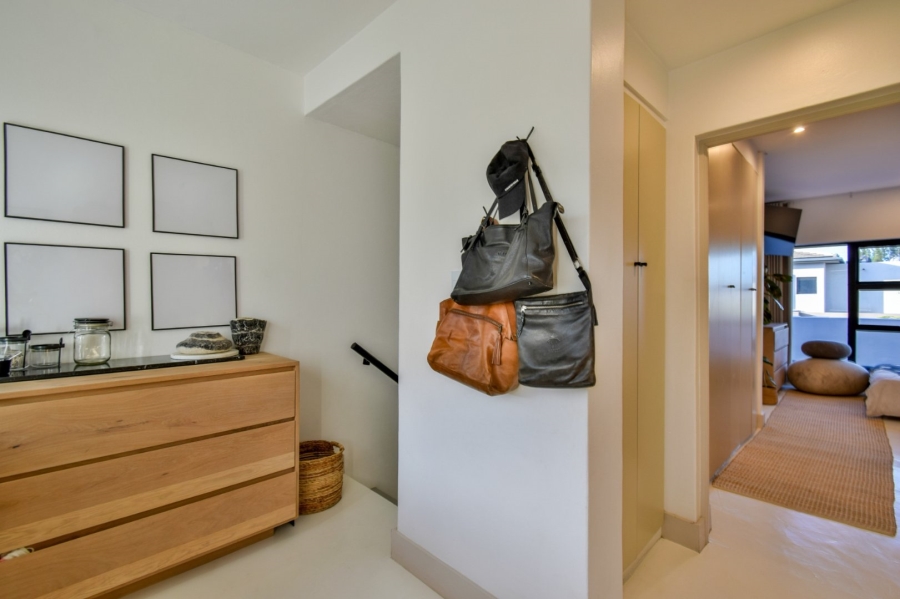 1 Bedroom Property for Sale in Lombardy Gauteng