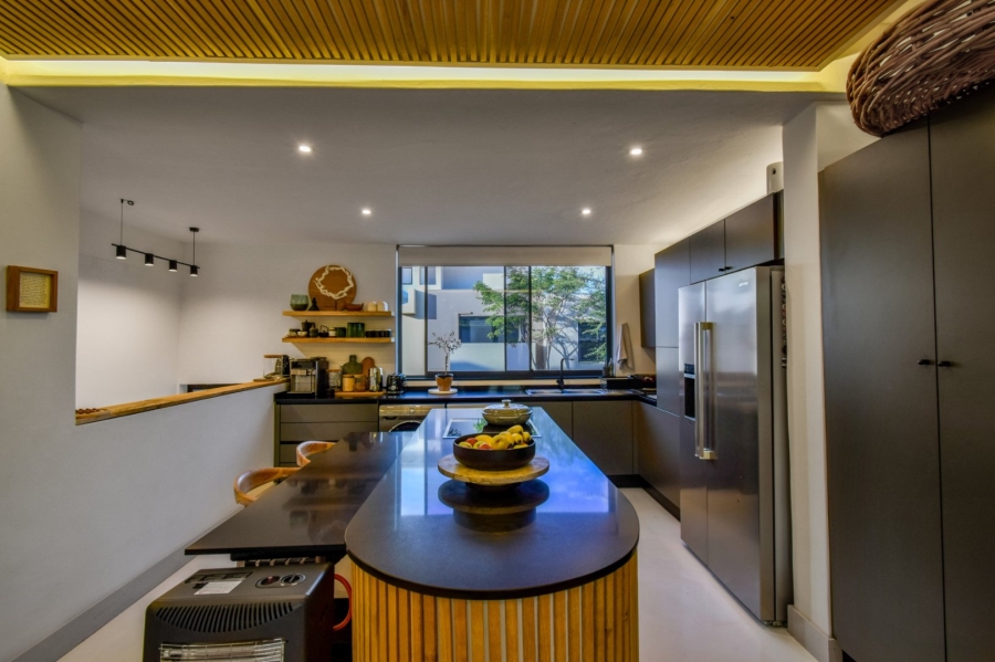 1 Bedroom Property for Sale in Lombardy Gauteng