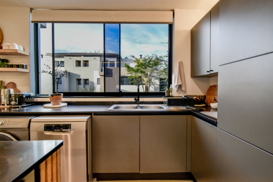 1 Bedroom Property for Sale in Lombardy Gauteng