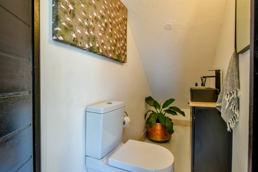 1 Bedroom Property for Sale in Lombardy Gauteng