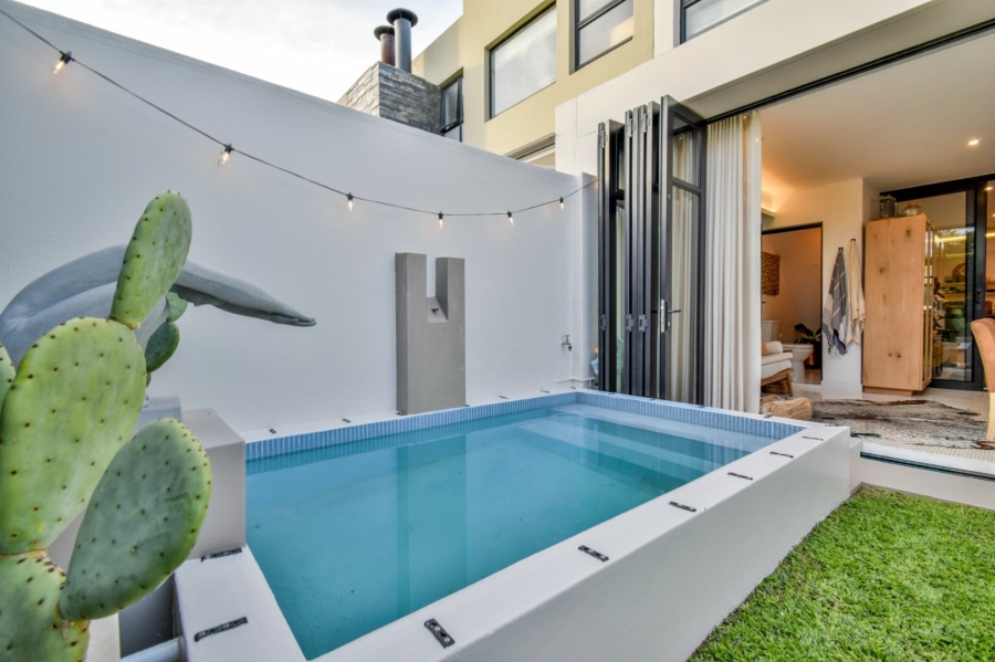 1 Bedroom Property for Sale in Lombardy Gauteng