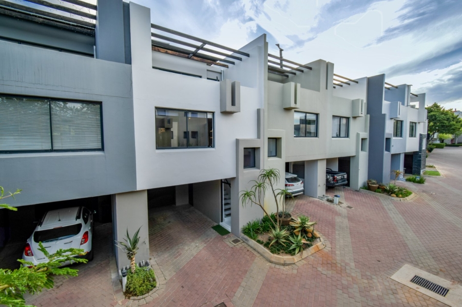 1 Bedroom Property for Sale in Lombardy Gauteng