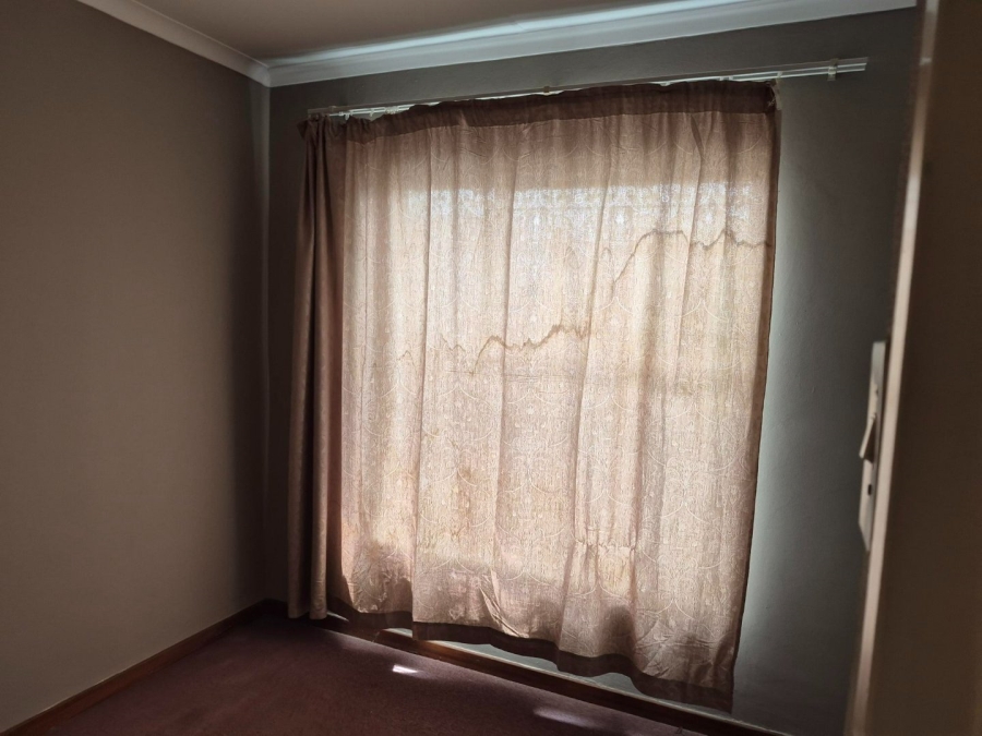 2 Bedroom Property for Sale in Montana Tuine Gauteng