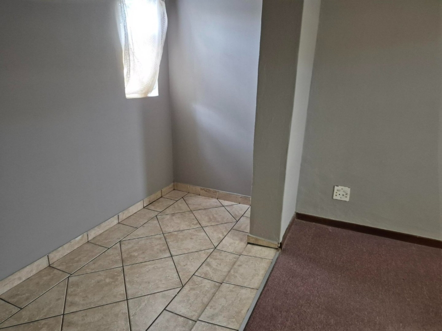 2 Bedroom Property for Sale in Montana Tuine Gauteng