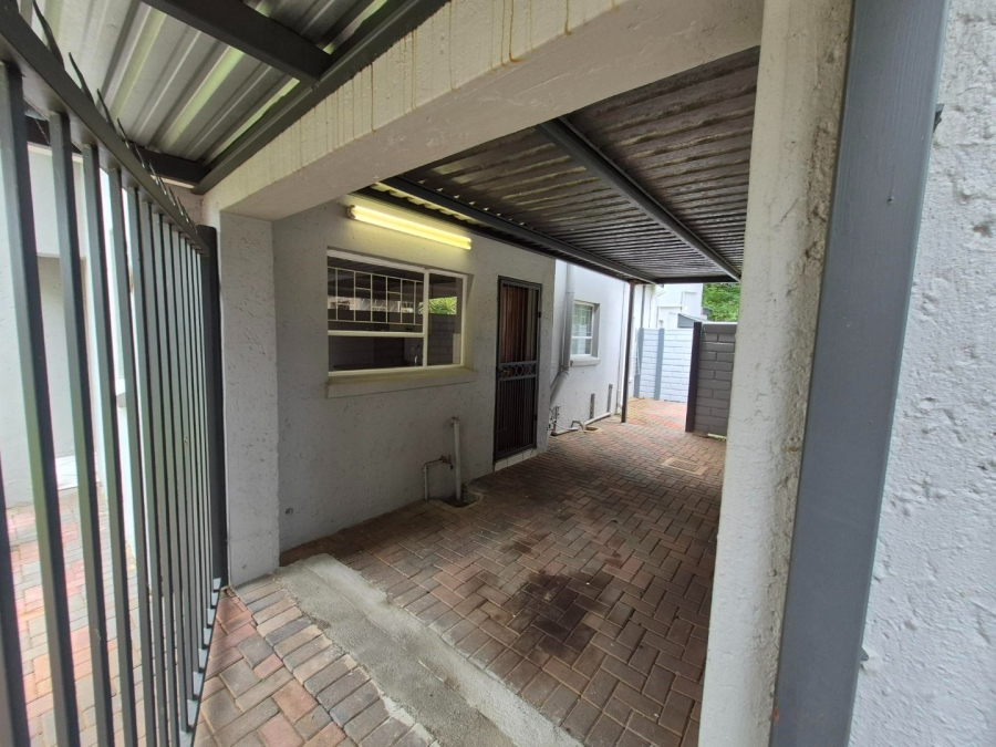 2 Bedroom Property for Sale in Montana Tuine Gauteng