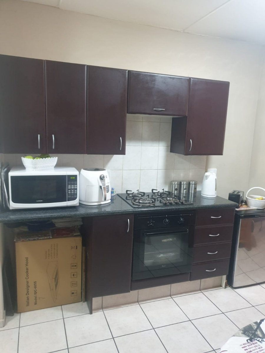 2 Bedroom Property for Sale in Brentwood Gauteng