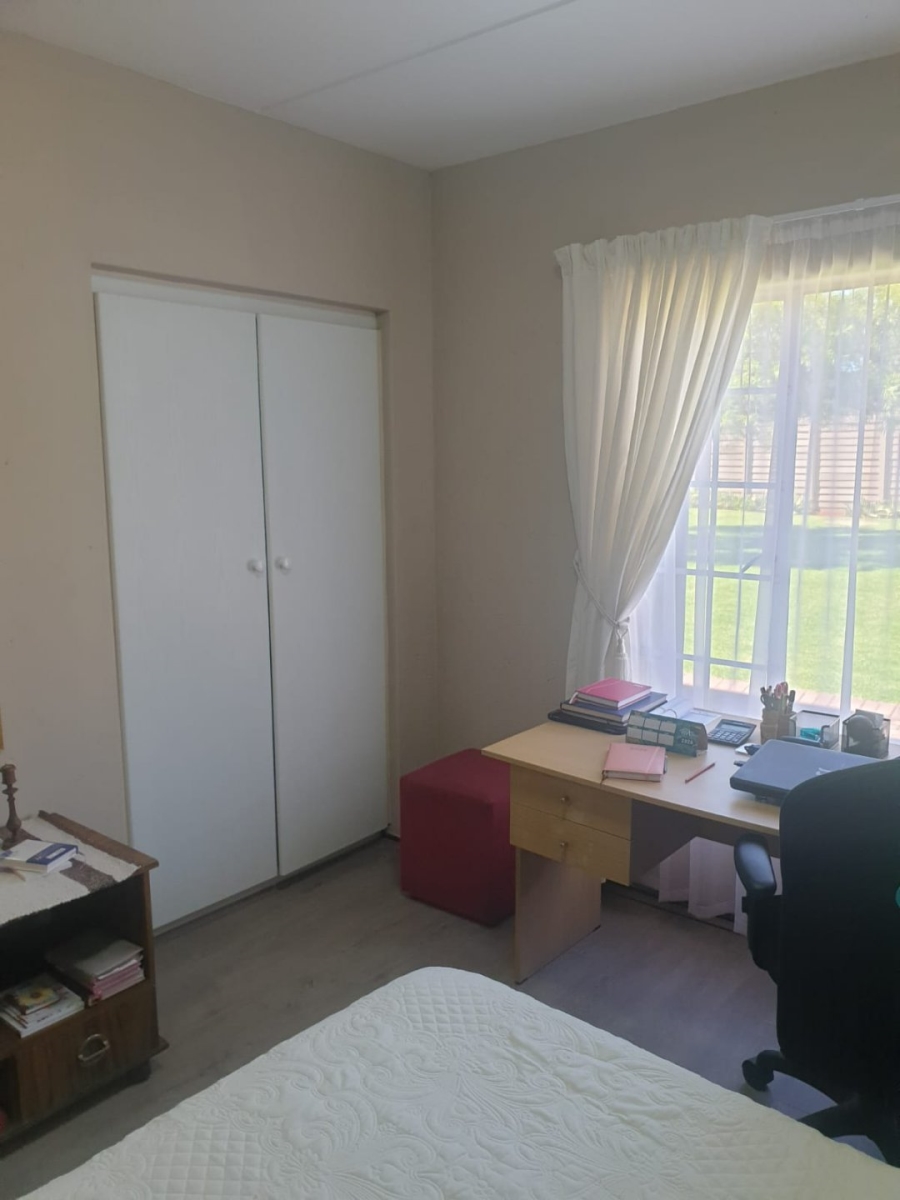 2 Bedroom Property for Sale in Brentwood Gauteng
