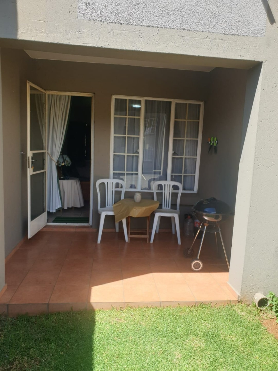 2 Bedroom Property for Sale in Brentwood Gauteng