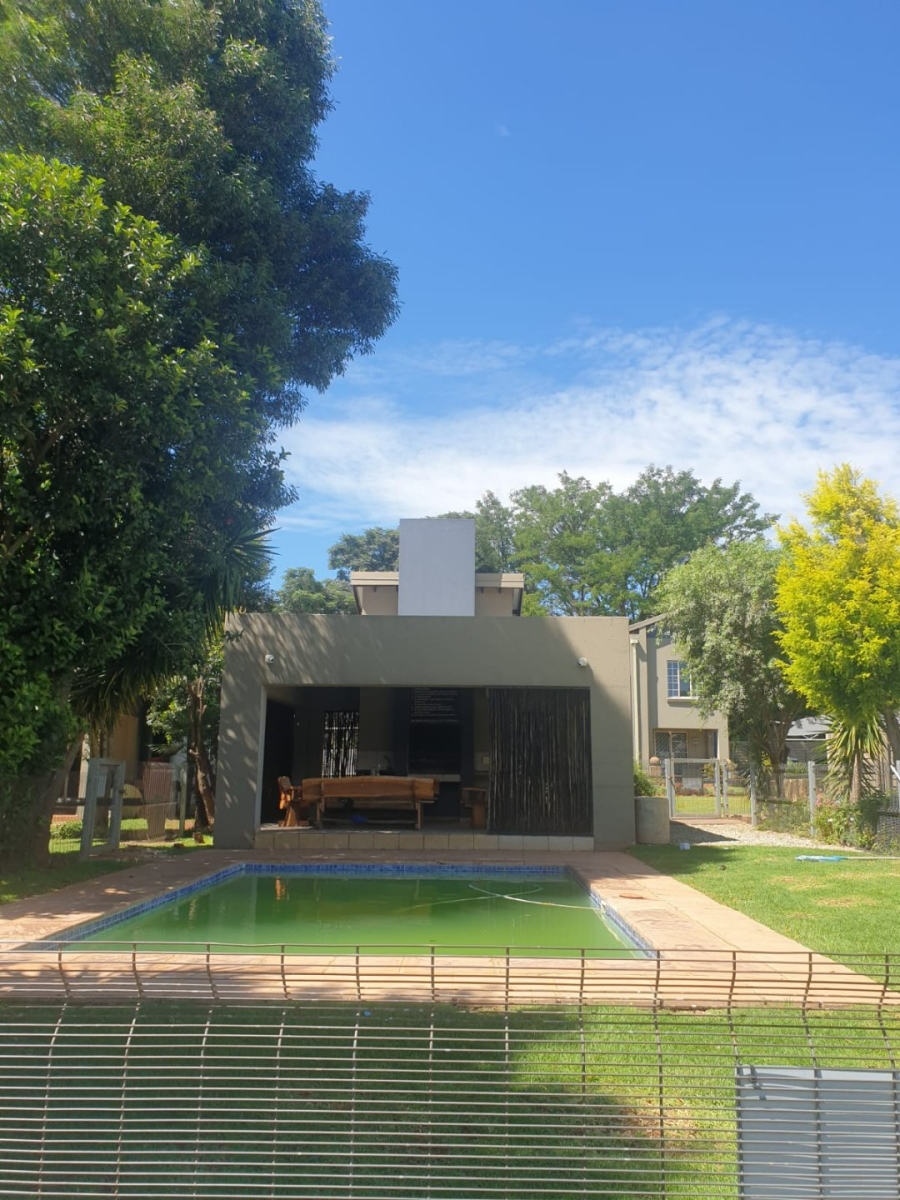 2 Bedroom Property for Sale in Brentwood Gauteng