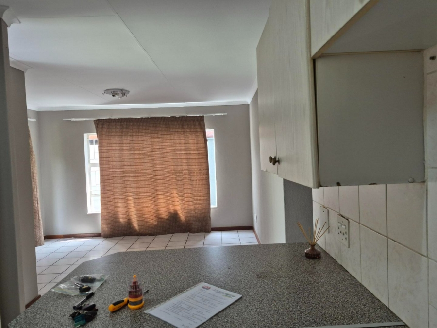 2 Bedroom Property for Sale in Montana Tuine Gauteng