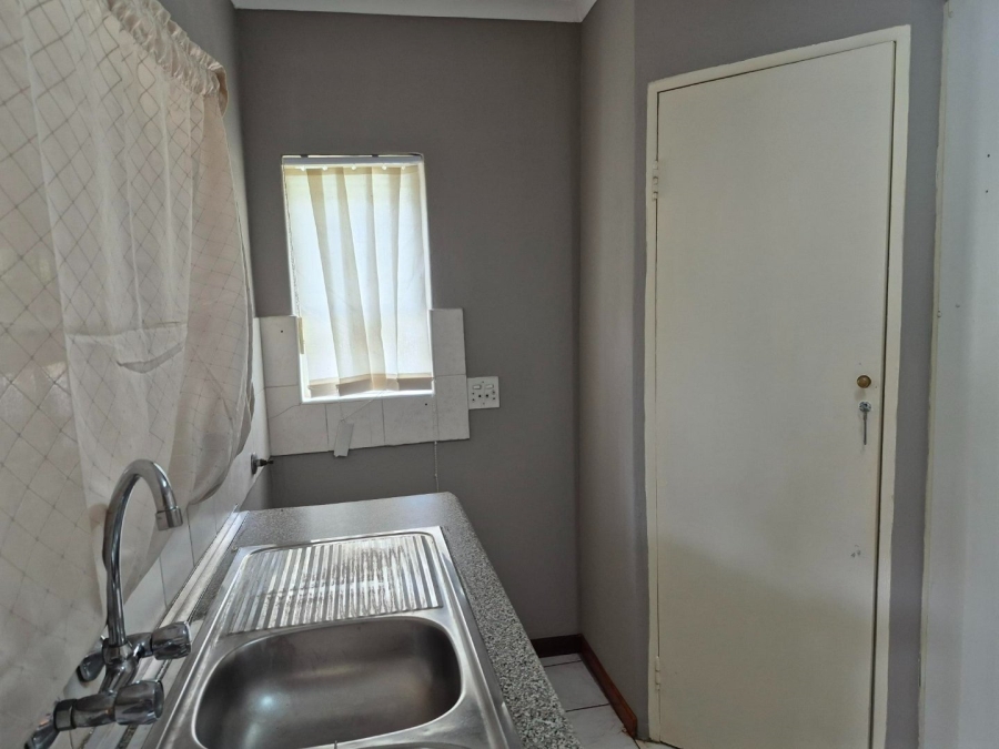 2 Bedroom Property for Sale in Montana Tuine Gauteng