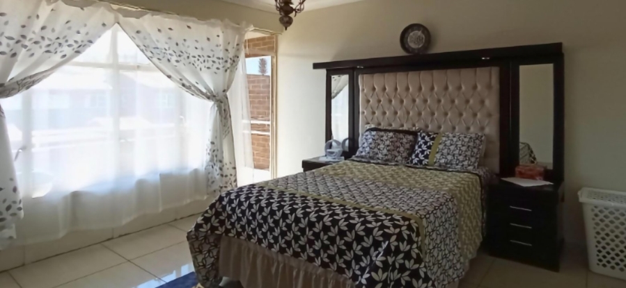 2 Bedroom Property for Sale in Florida Gauteng