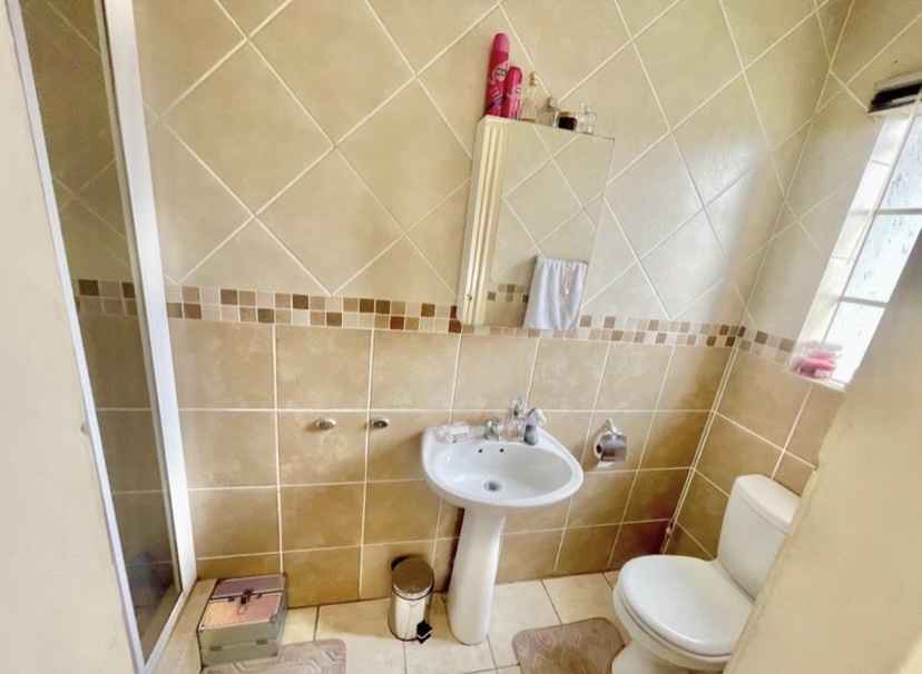 3 Bedroom Property for Sale in Kosmosdal Gauteng