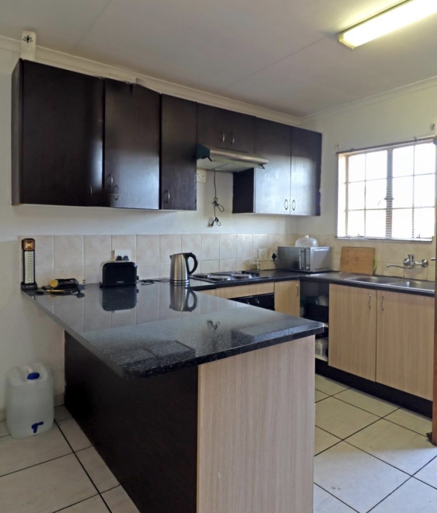 3 Bedroom Property for Sale in Kosmosdal Gauteng