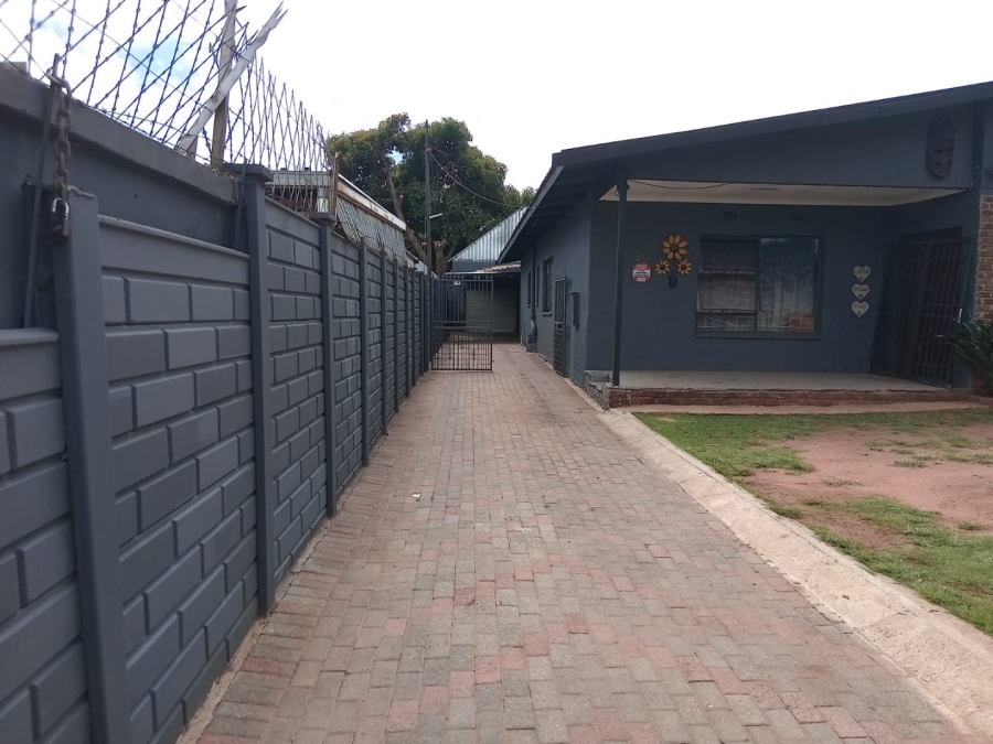 3 Bedroom Property for Sale in Krugersdorp North Gauteng
