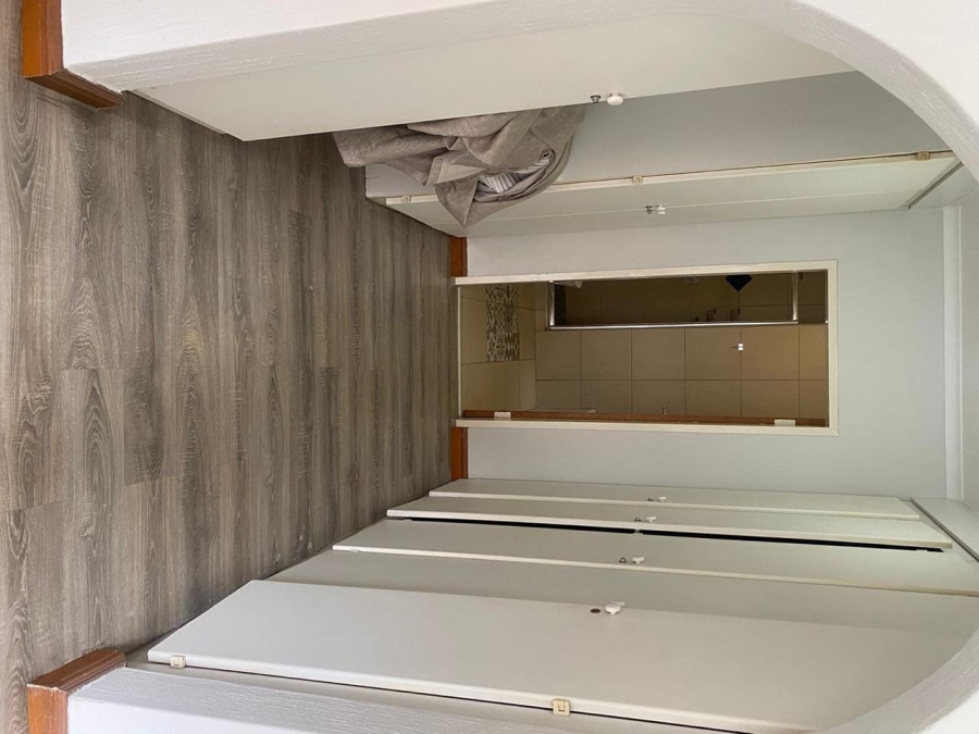 To Let 3 Bedroom Property for Rent in Croydon Gauteng