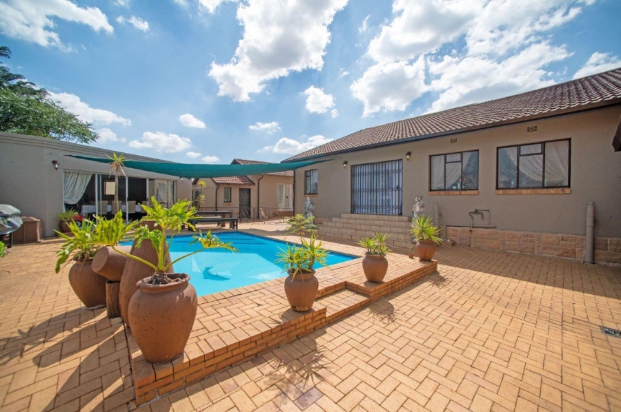 3 Bedroom Property for Sale in Primrose Gauteng