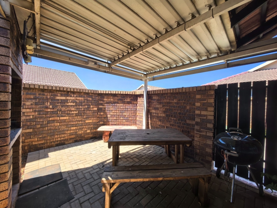 3 Bedroom Property for Sale in Magalieskruin Gauteng