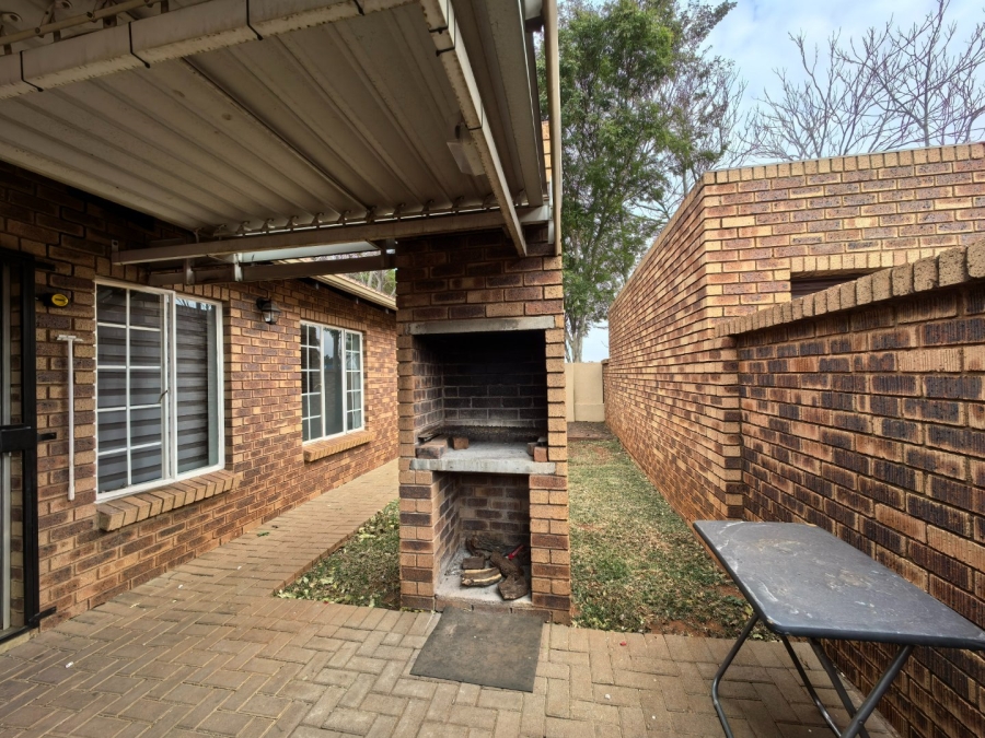 3 Bedroom Property for Sale in Magalieskruin Gauteng