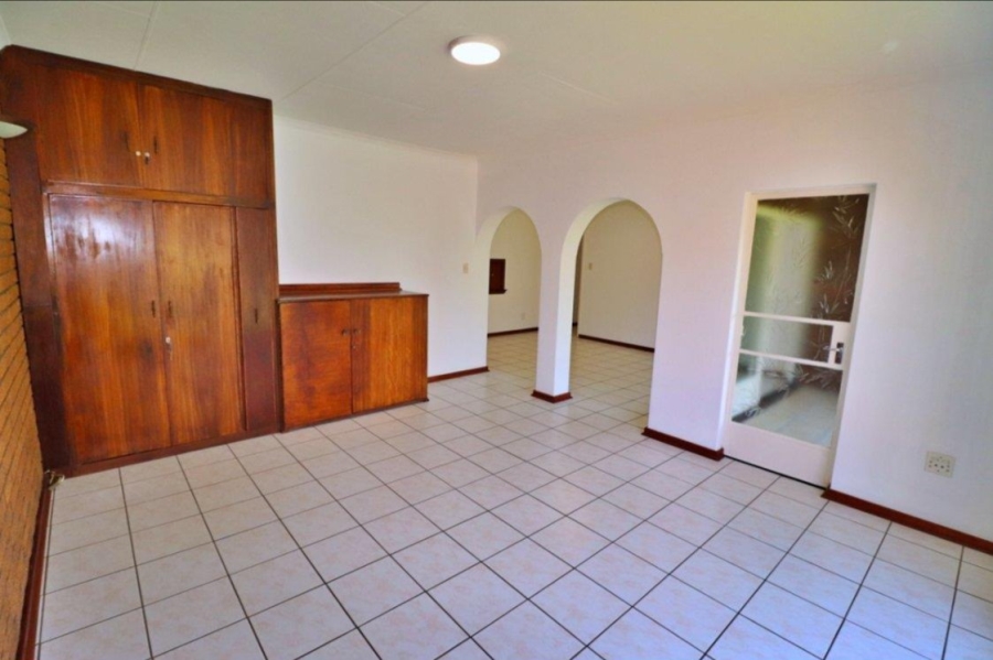 3 Bedroom Property for Sale in Rustivia Gauteng