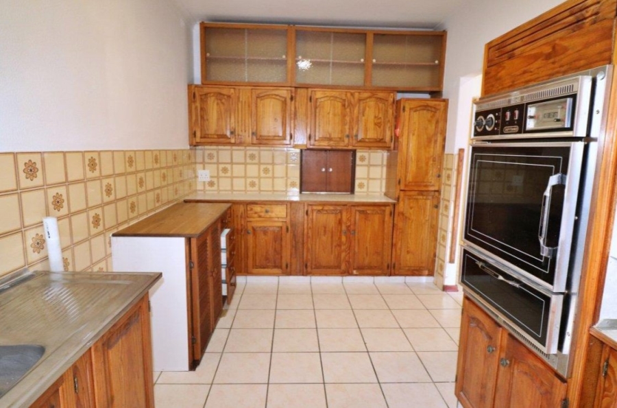 3 Bedroom Property for Sale in Rustivia Gauteng