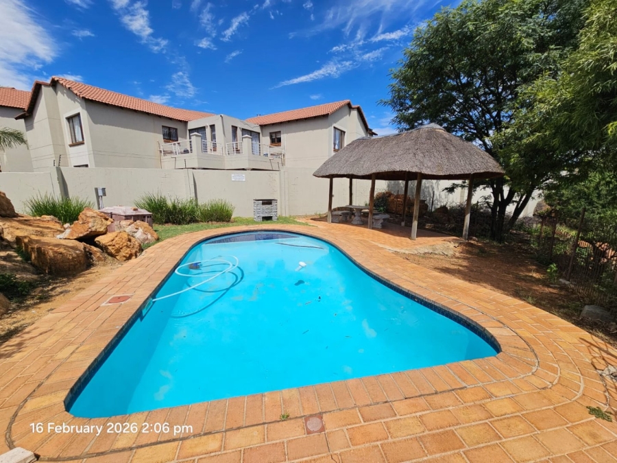 2 Bedroom Property for Sale in Winchester Hills Gauteng