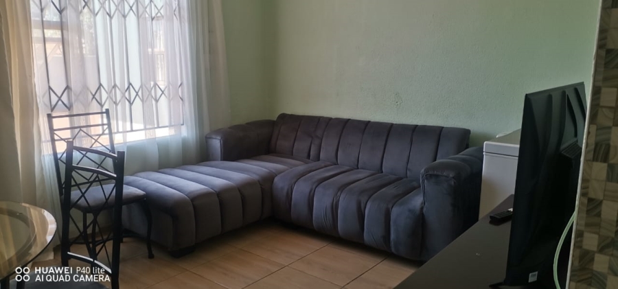 2 Bedroom Property for Sale in Palm Springs Gauteng