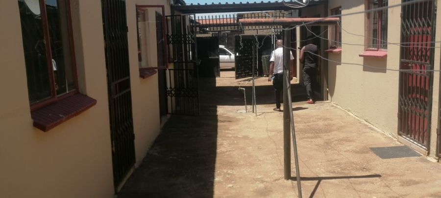 10 Bedroom Property for Sale in Soshanguve South Gauteng