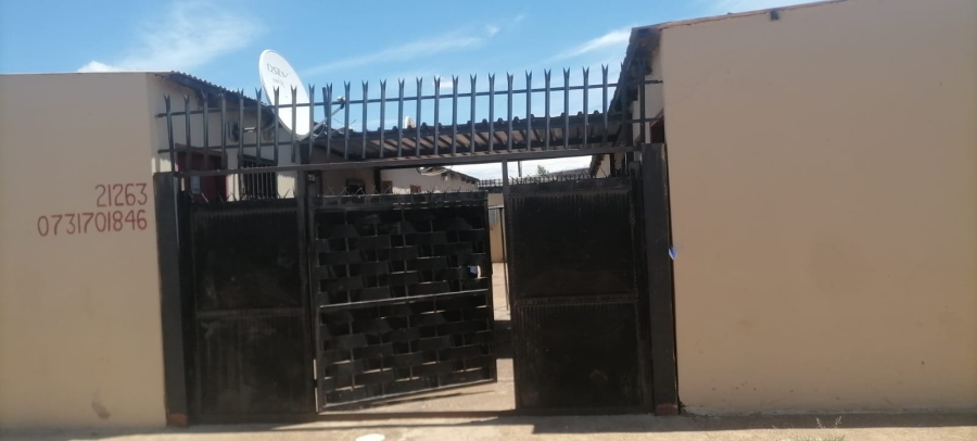 10 Bedroom Property for Sale in Soshanguve South Gauteng
