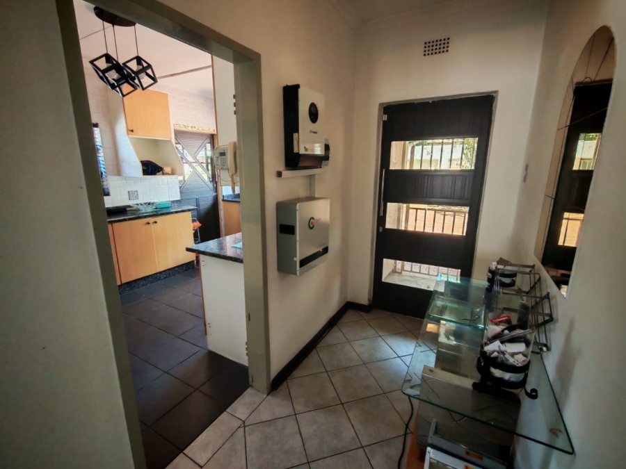 To Let 3 Bedroom Property for Rent in Roseacre Gauteng