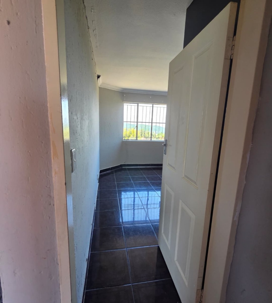 To Let 2 Bedroom Property for Rent in Ridgeway Gauteng