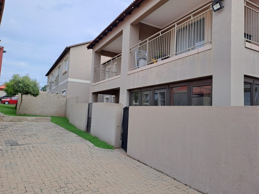 2 Bedroom Property for Sale in Rynfield A H Gauteng