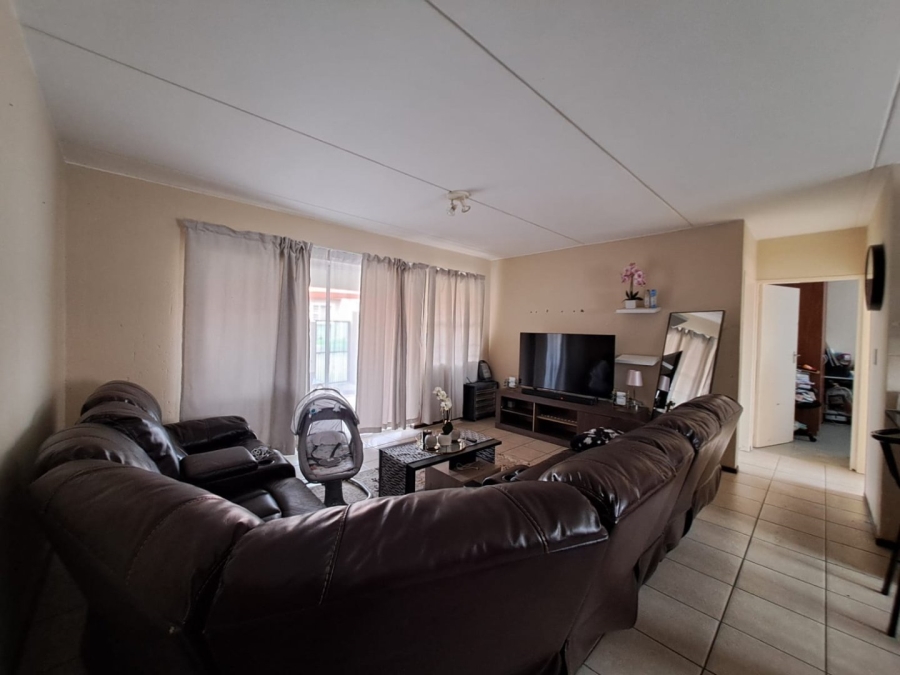 2 Bedroom Property for Sale in Rynfield A H Gauteng