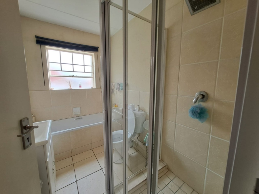 2 Bedroom Property for Sale in Rynfield A H Gauteng