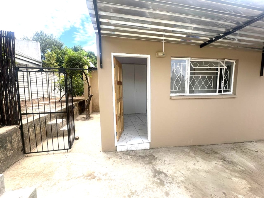 To Let 1 Bedroom Property for Rent in Olivedale Gauteng