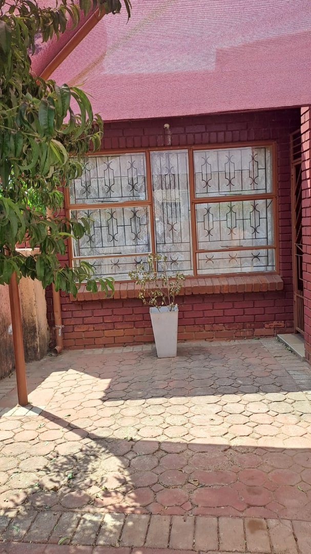 3 Bedroom Property for Sale in Soshanguve K Gauteng